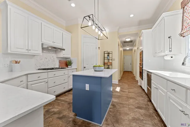 $575,000 | 2102 Sassy Lane, Baton Rouge, LA 70808