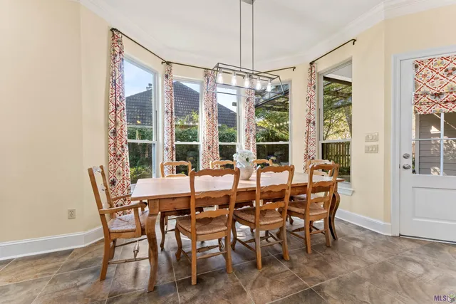 $575,000 | 2102 Sassy Lane, Baton Rouge, LA 70808