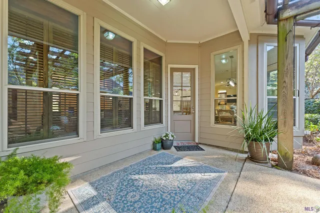 $575,000 | 2102 Sassy Lane, Baton Rouge, LA 70808