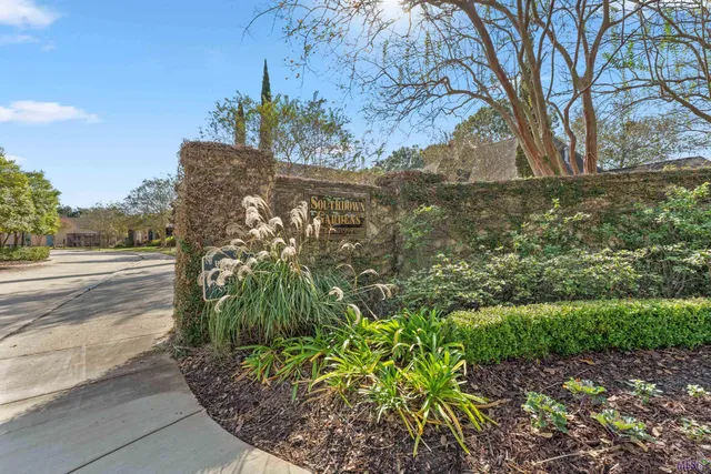 $575,000 | 2102 Sassy Lane, Baton Rouge, LA 70808