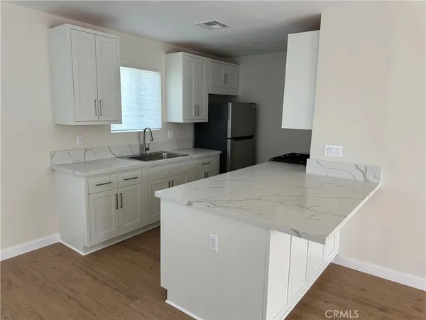 $2,950 | 1436 North Hollywood Way, Unit A, Burbank, CA 91505