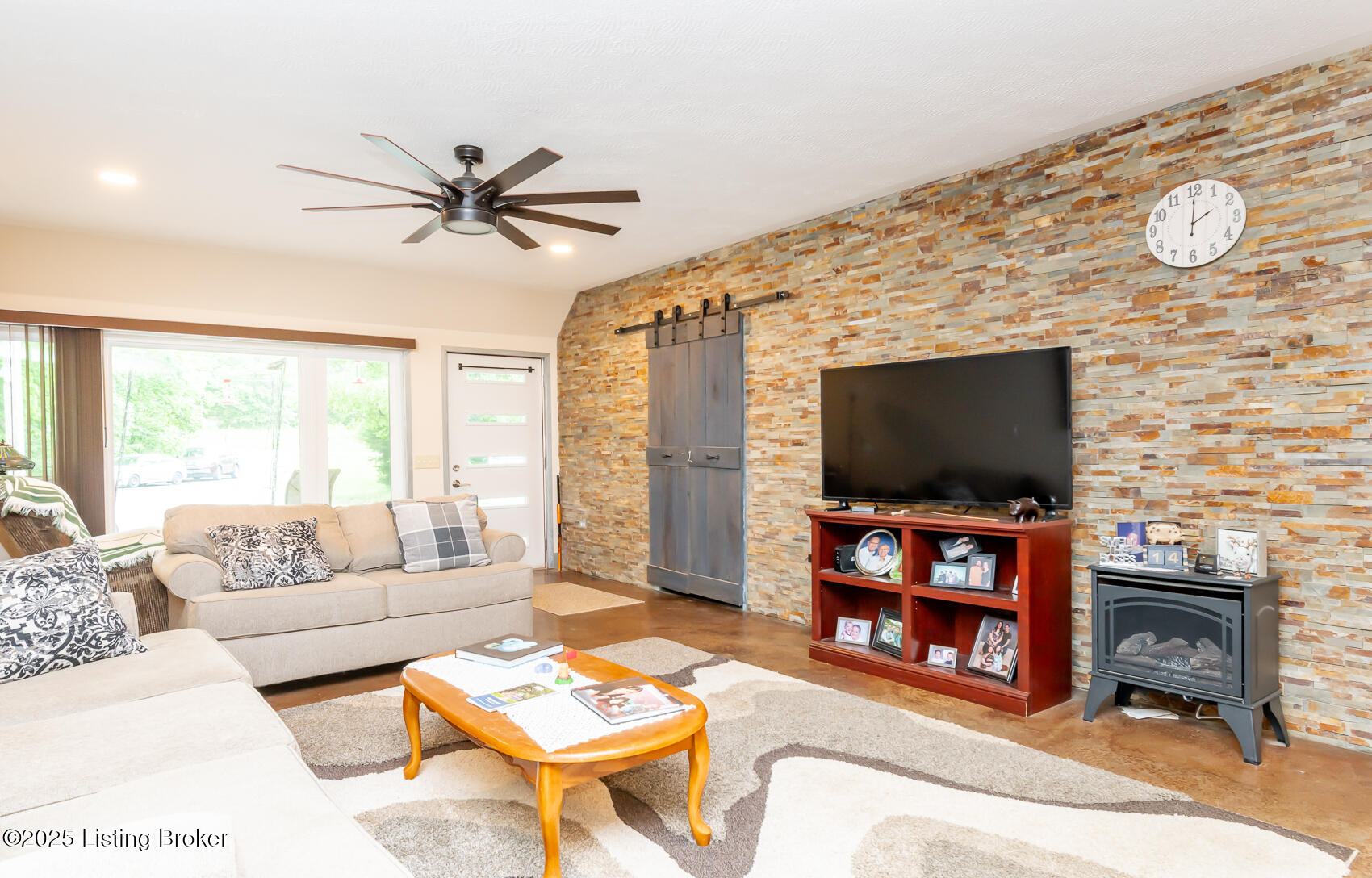 971 Constantine Road Cecilia, KY 42724 - Photo 5 of 71 CNR-138