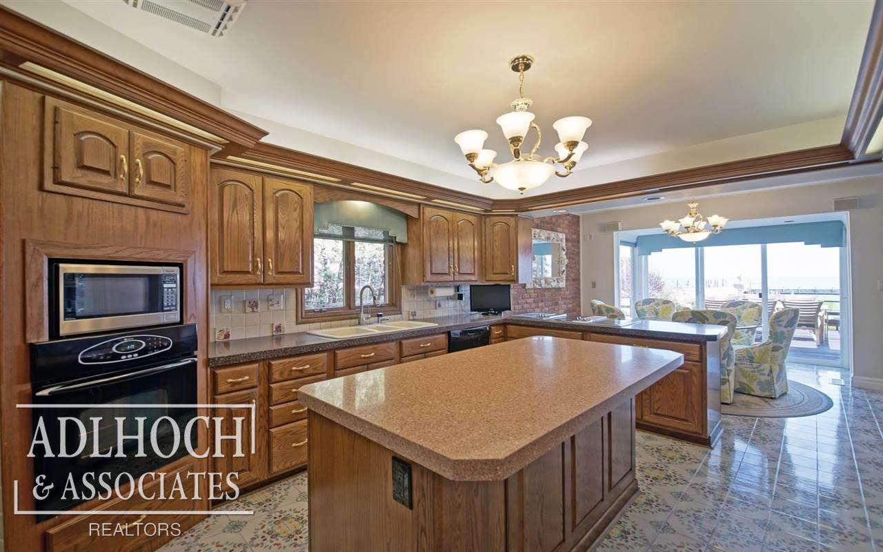 15540 Windmill Point Grosse Pointe, MI 48230 - Photo 8 of 27