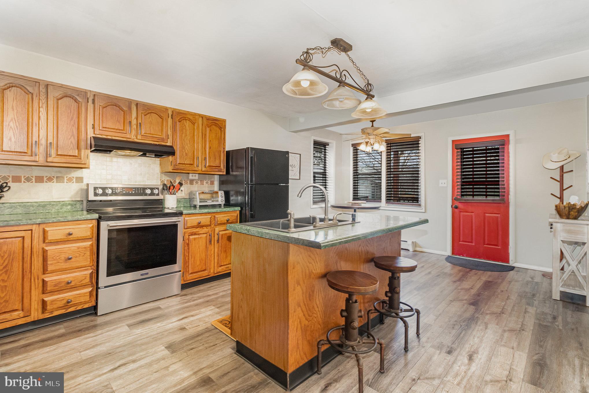 3037 Spring Road Carlisle, PA 17013 - Photo 9 of 30 Gallery Image 9