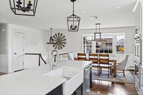 $999,000 | 22 Marquette Drive, Smithtown, NY 11787