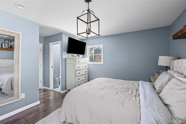 $999,000 | 22 Marquette Drive, Smithtown, NY 11787