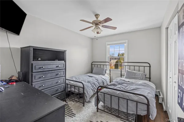 $999,000 | 22 Marquette Drive, Smithtown, NY 11787