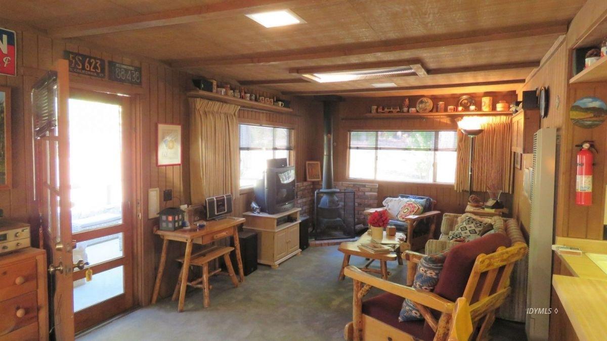 25160 Lodge Road Idyllwild, CA 92549 - Photo 3 of 14 3