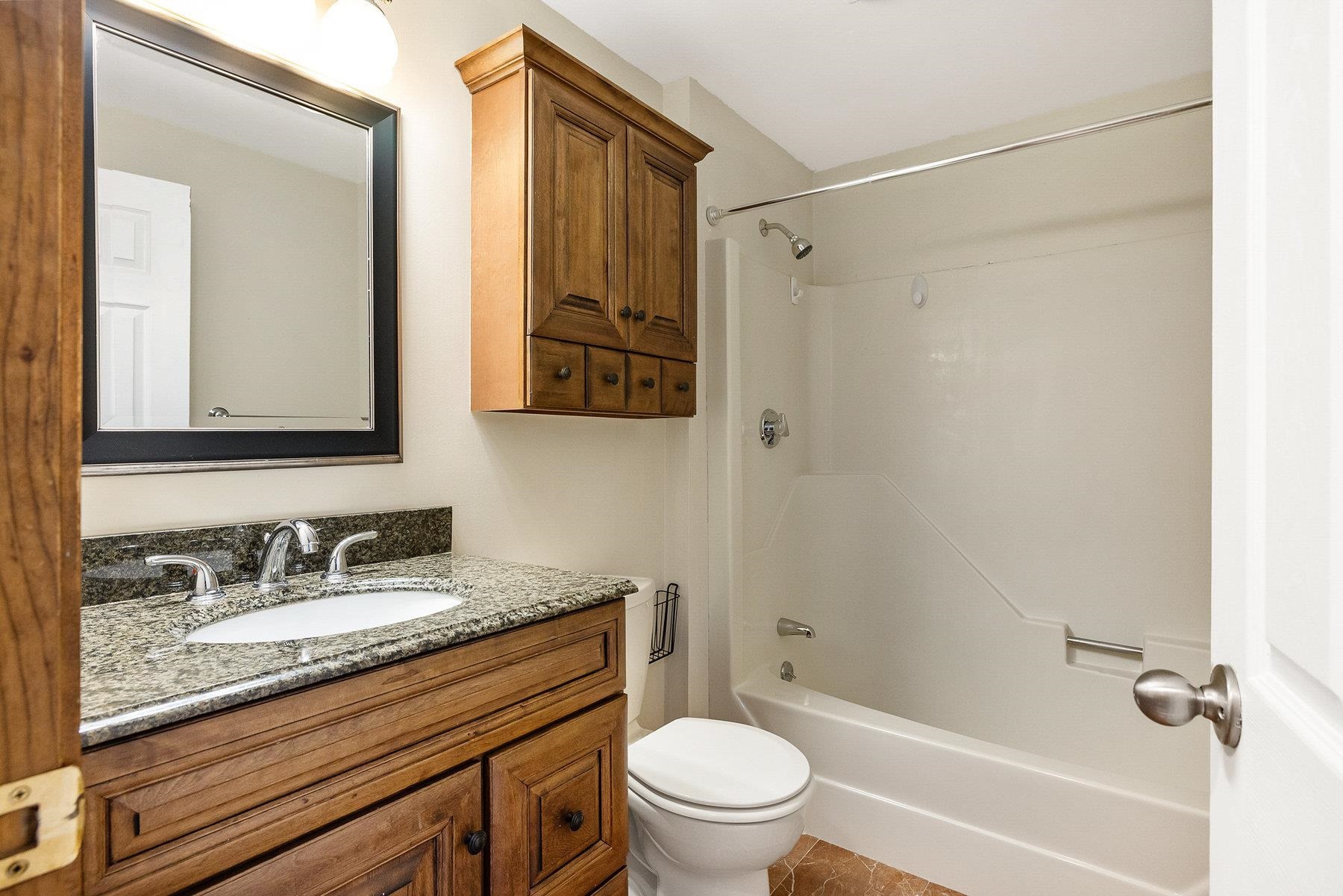 3 Montrose Drive Stratham, NH 03885 - Photo 20 of 38
