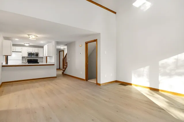 $359,000 | 3 Montrose Drive, Stratham, NH 03885