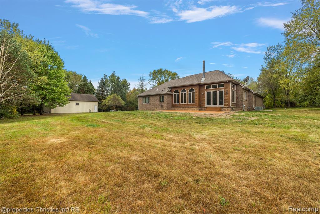 3777 South Lake George Road Dryden, MI 48428 - Photo 11 of 69