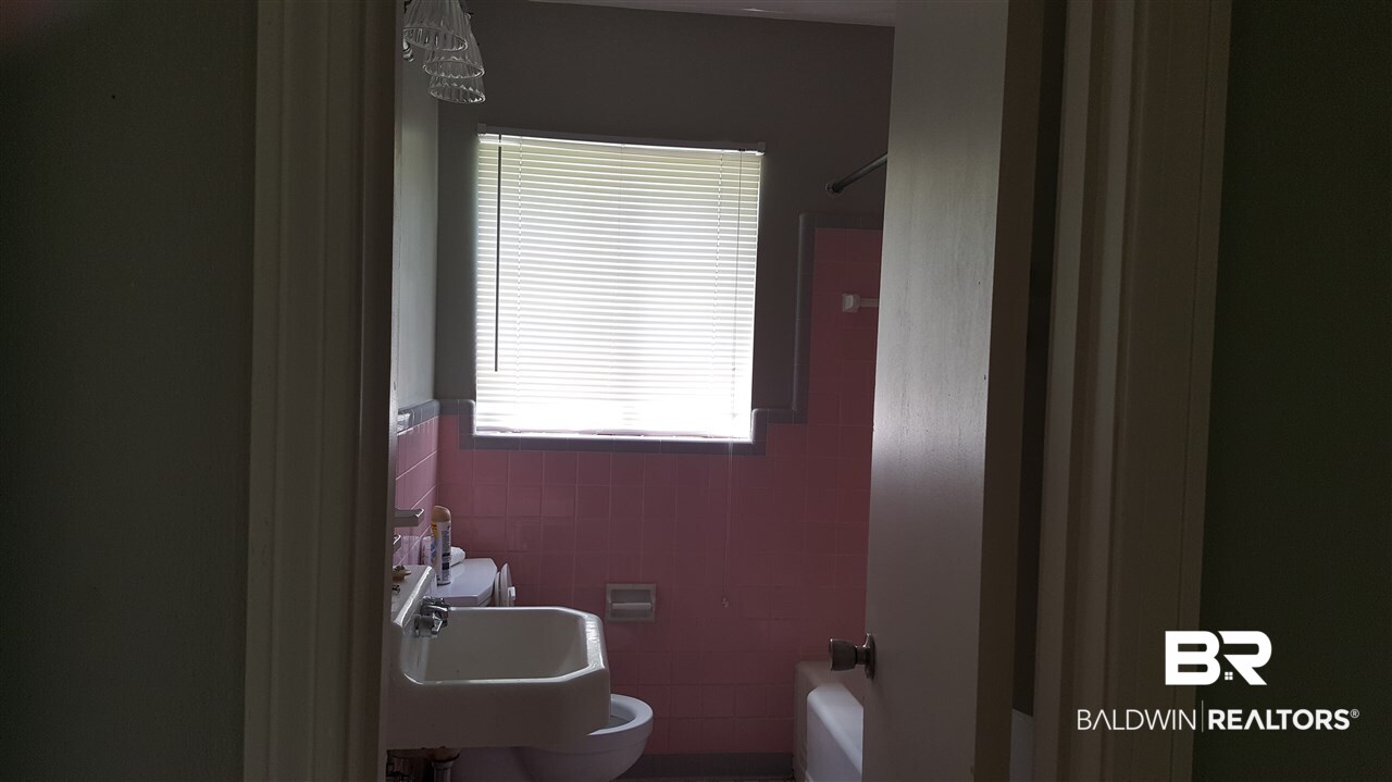 2759 Marcelus Drive Mobile, AL 36606 - Photo 7 of 10
