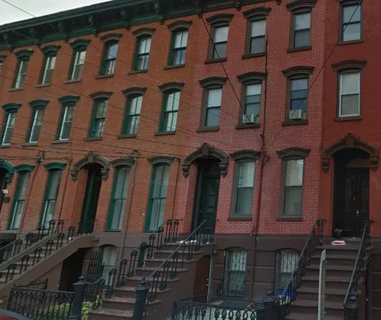 $3,000 | 227 8th Street, Unit 2, Jersey City, NJ 07302