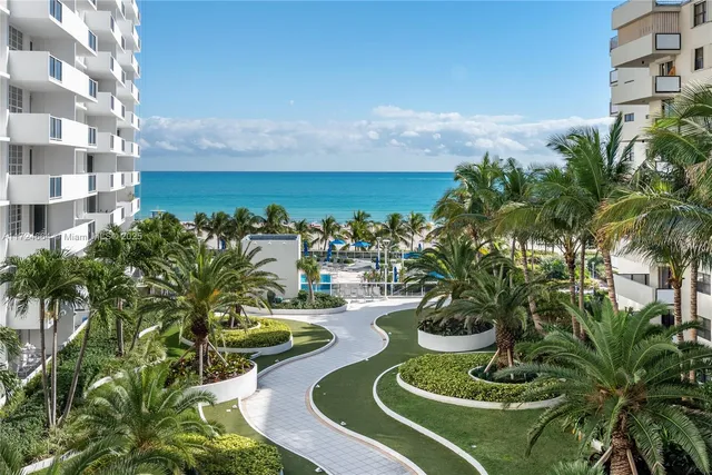 $545,000 | 100 Lincoln Road, Unit 619, Miami Beach, FL 33139