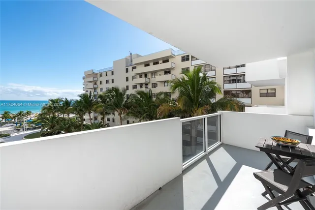 $545,000 | 100 Lincoln Road, Unit 619, Miami Beach, FL 33139