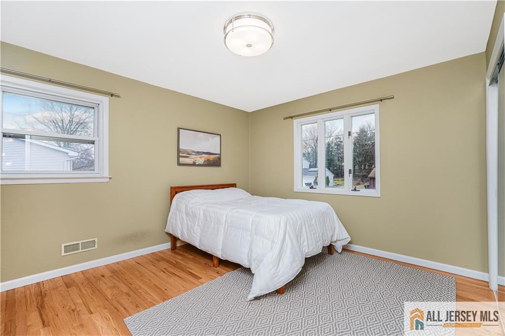 11 Agate Road East Brunswick, NJ 08816 - Photo 29 of 49