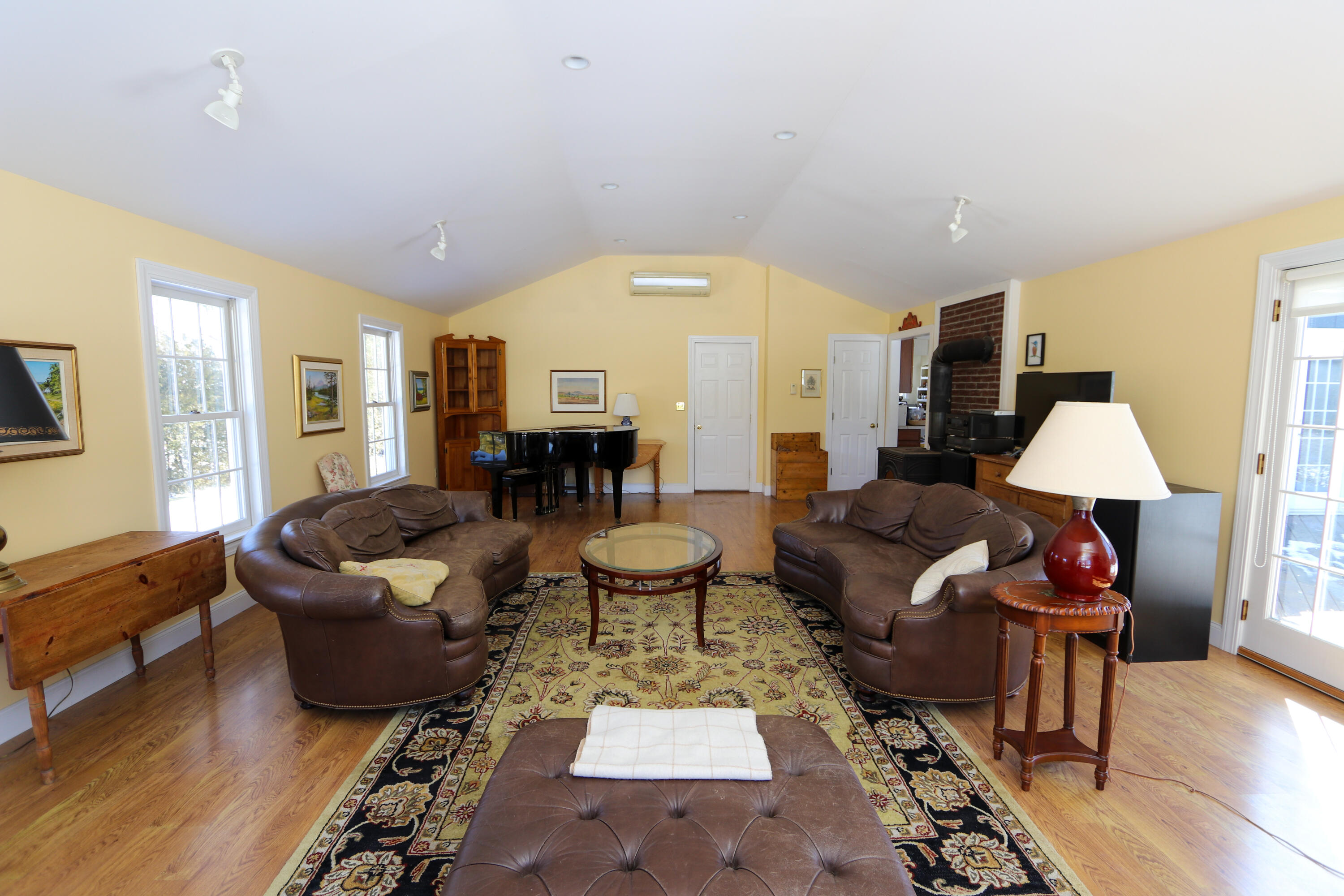 15 Edgewater Drive Rouses Point, NY 12979 - Photo 9 of 43 Gallery Image 9