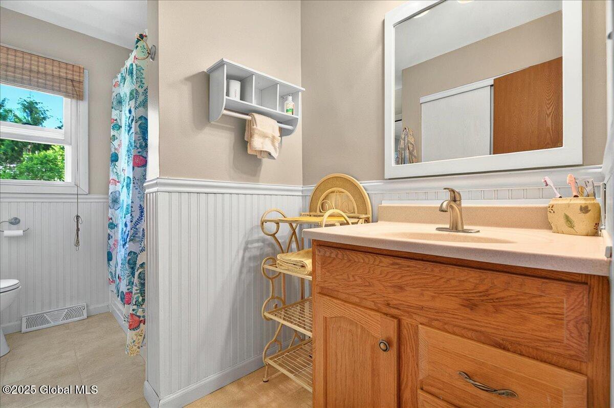 72 Algonquin Road Halfmoon, NY 12065 - Photo 16 of 27 26-72 ALGONQUIN-12