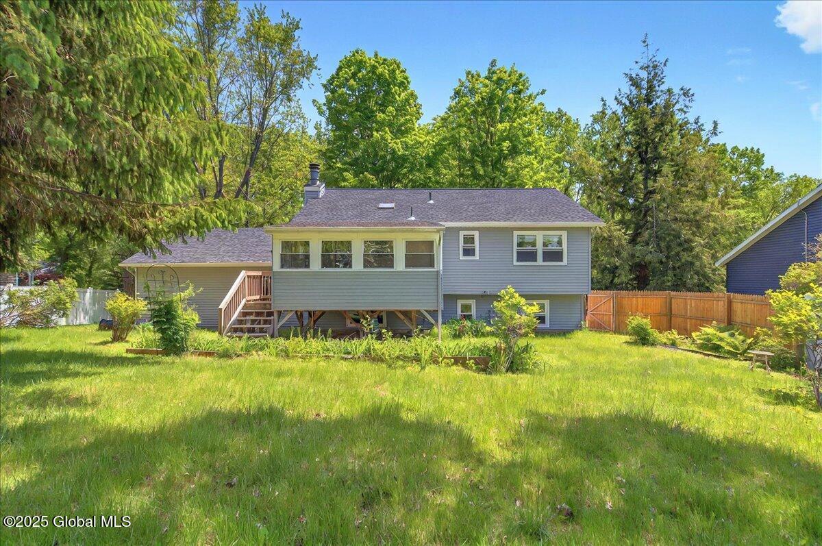 72 Algonquin Road Halfmoon, NY 12065 - Photo 3 of 27 04-72 ALGONQUIN-34