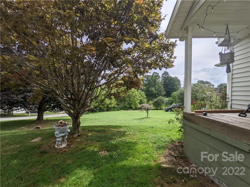 323 Jones Road Fletcher, NC 28732 - Photo 2 of 10 Gallery Image 2