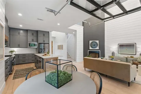 $899,000 | 3821 Oaklawn Drive, Fort Worth, TX 76107