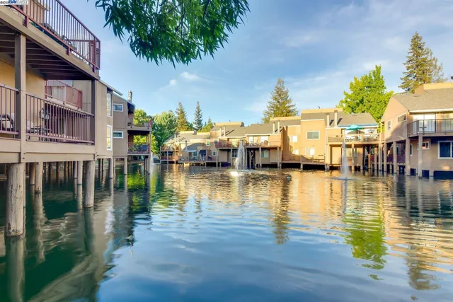 $349,000 | 7963 Arcade Lake Lane, Unit 86, Citrus Heights, CA 95610