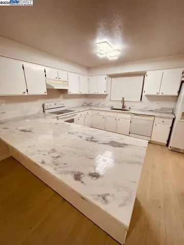 $349,000 | 7963 Arcade Lake Lane, Unit 86, Citrus Heights, CA 95610