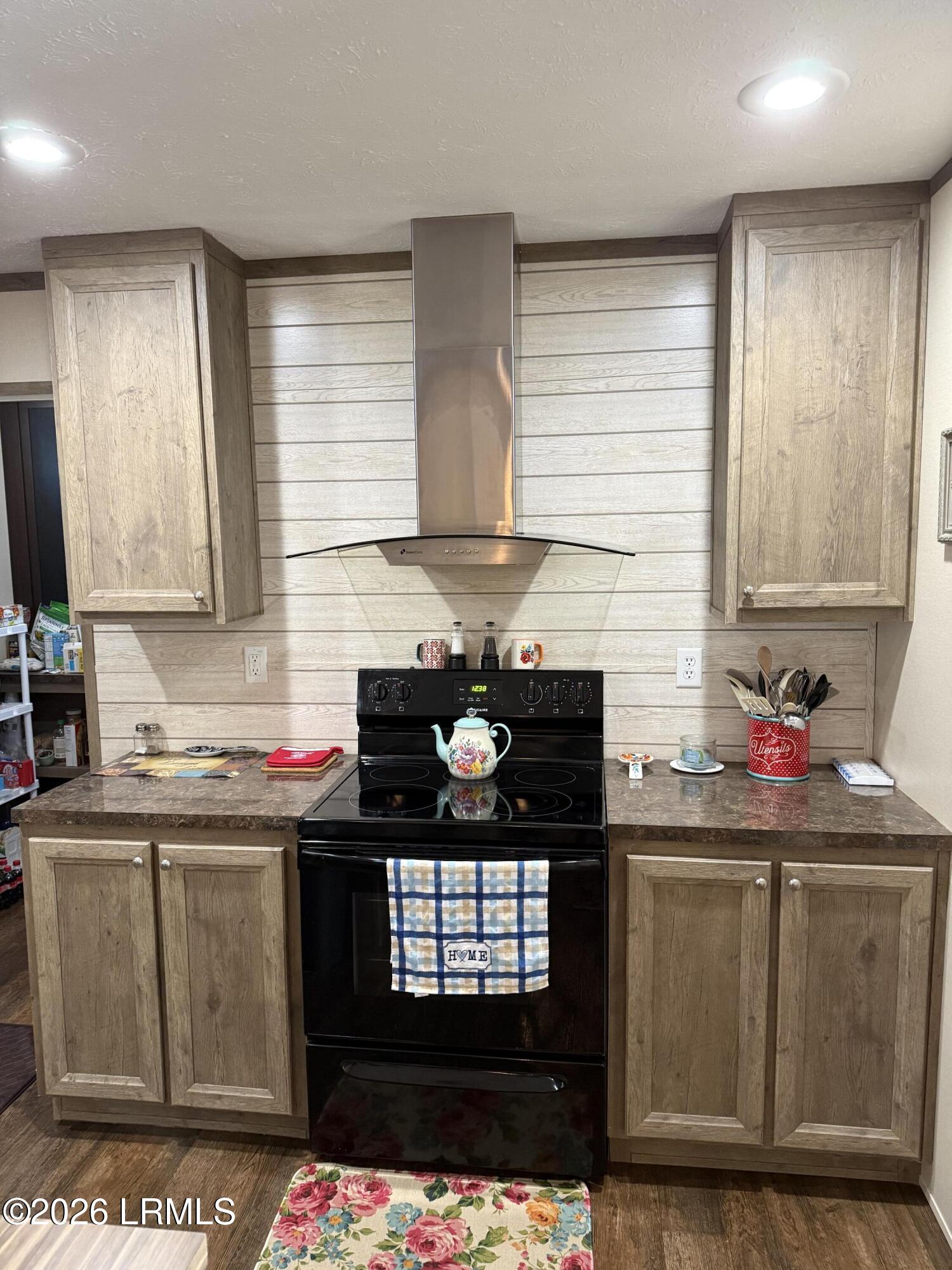 6204 Badham Drive Reevesville, SC 29471 - Photo 3 of 32 IMG_1644