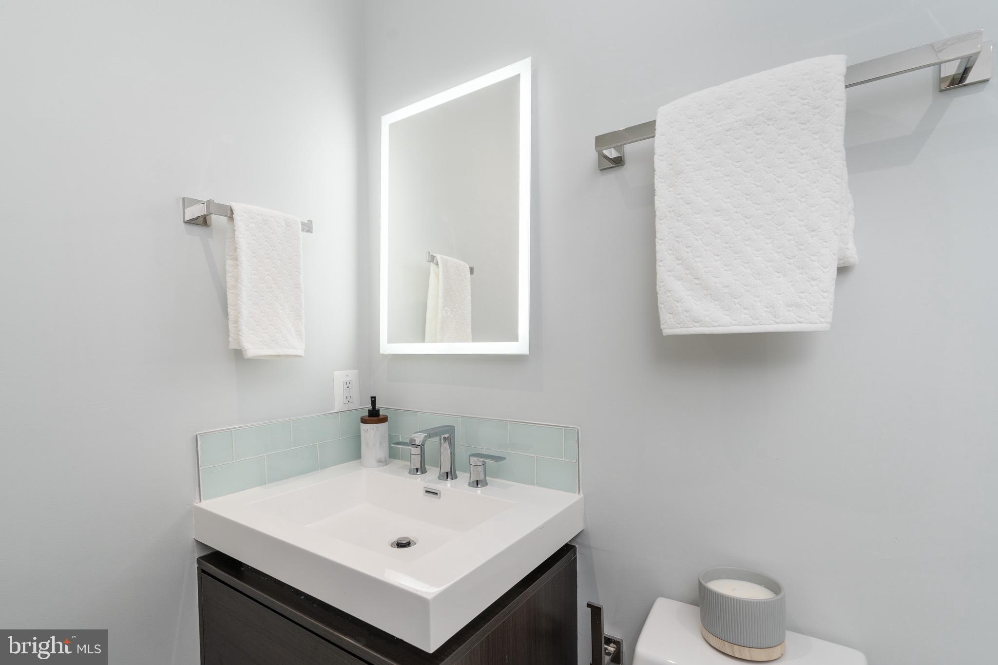 1128 Buchanan Street Northwest, Unit 1 Washington, DC 20011 - Photo 18 of 23 Primary bath