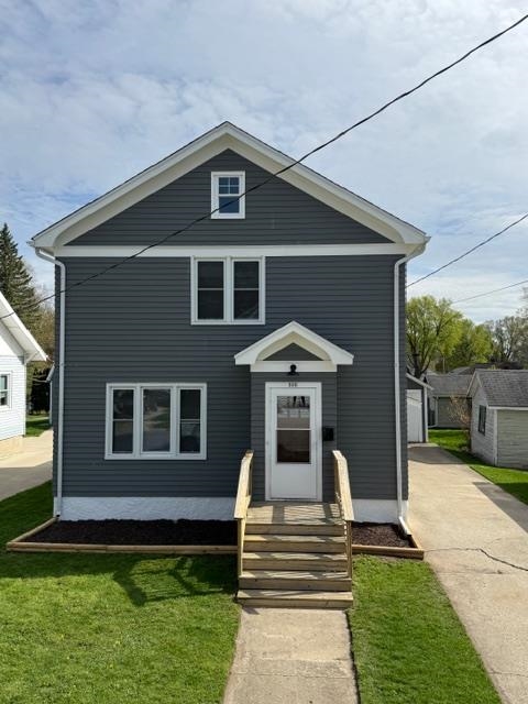 205 James Street Beaver Dam, WI 53916 - Photo 2 of 27