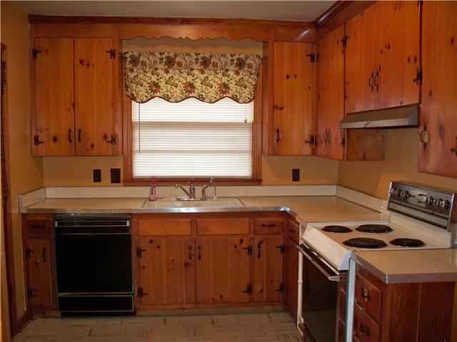 536 American Road Nashville, TN 37209 - Photo 7 of 16 Kitchen