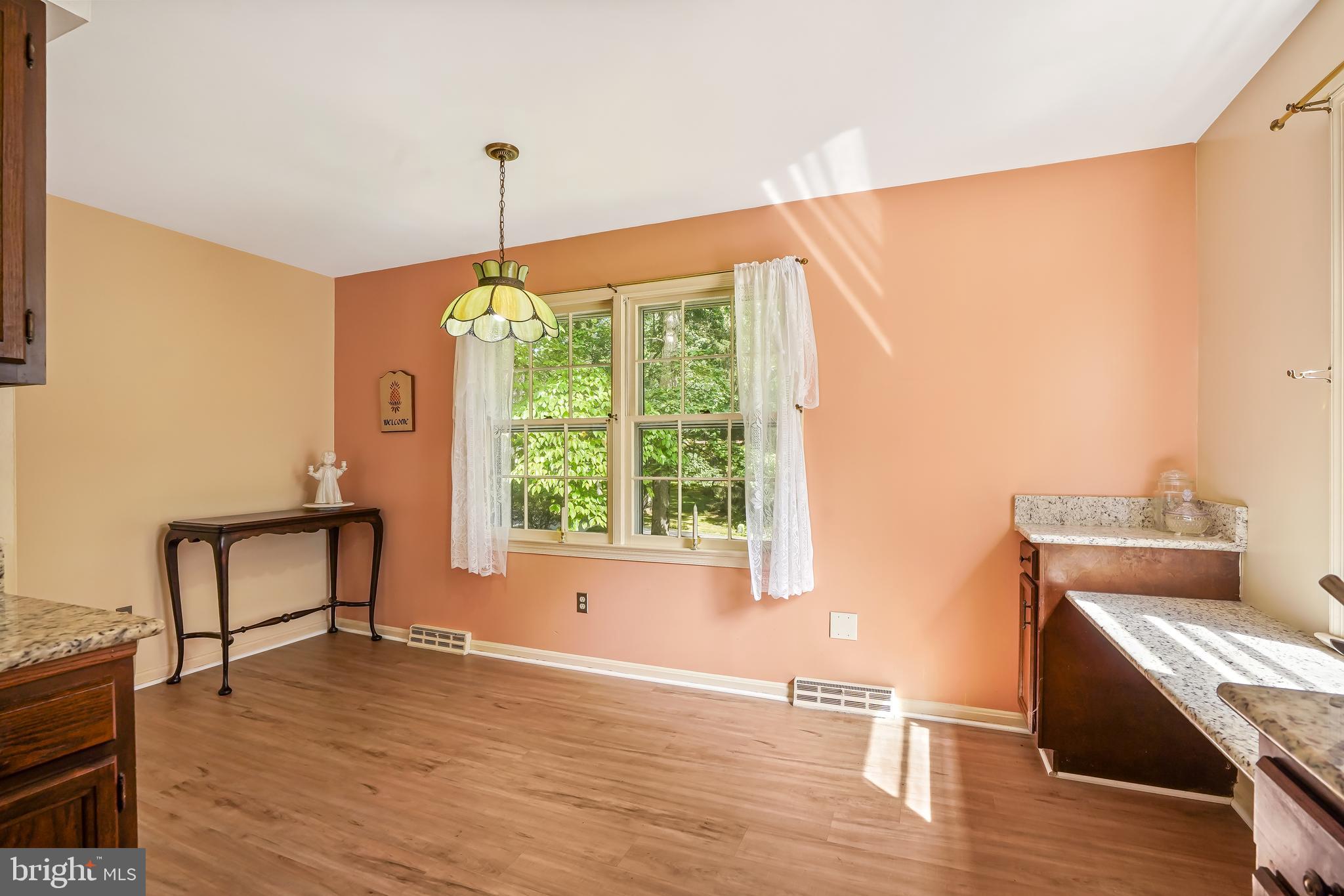 12407 Caisson Road Fairfax, VA 22030 - Photo 12 of 30 Gallery Image 12