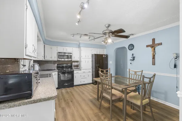 $795,000 | 742 West Commodore Boulevard, Jackson, NJ 08527