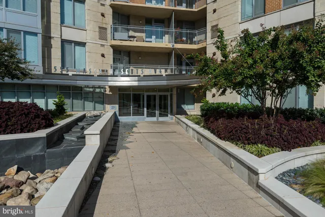 a view of building with an outdoor space