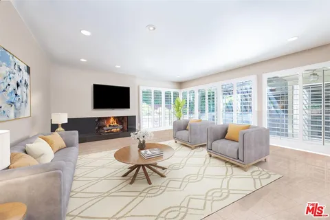 $2,995,000 | 16617 Park Ln Circle, Los Angeles, CA 90049