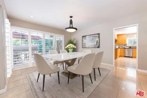 $2,995,000 | 16617 Park Ln Circle, Los Angeles, CA 90049