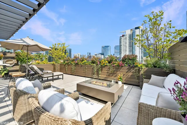 $3,450,000 | 14 North Peoria Street, Unit 6H7H, Chicago, IL 60607