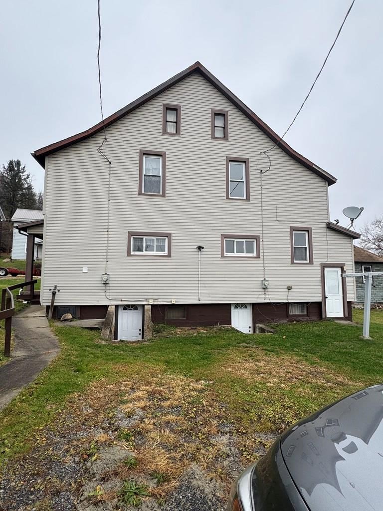 116-118 Locust Street Windber, PA 15963 - Photo 2 of 29