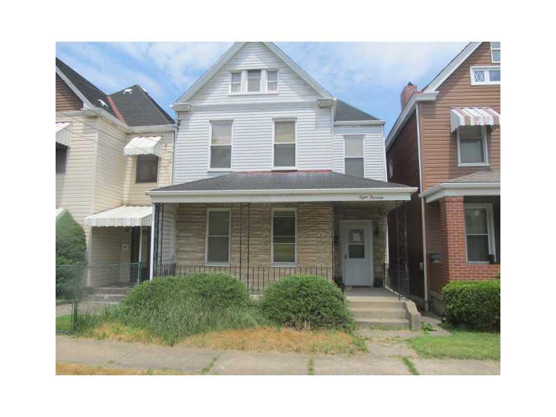 814 Rose Street McKees Rocks, PA 15136 - Photo 1 of 7 Exterior Front.