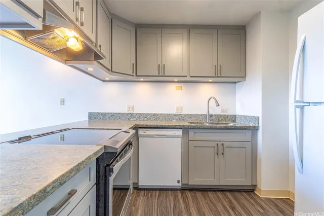 $389,000 | 3045 Ala Napuaa Place, Unit 1518, Honolulu, HI 96818