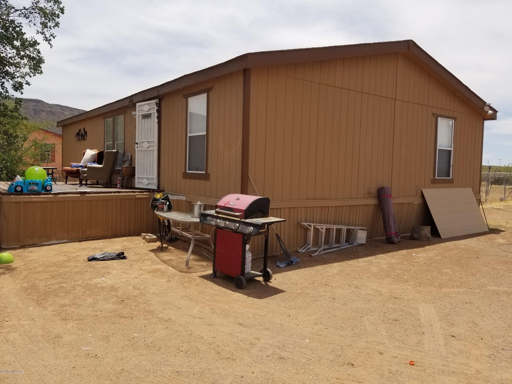 3530 West Hermans Road Tucson, AZ 85746 - Photo 2 of 27