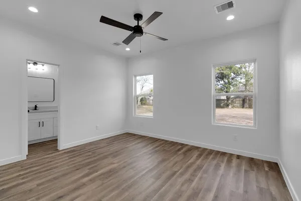 $1,500 | 106 Runnels Street, Willis, TX 77378