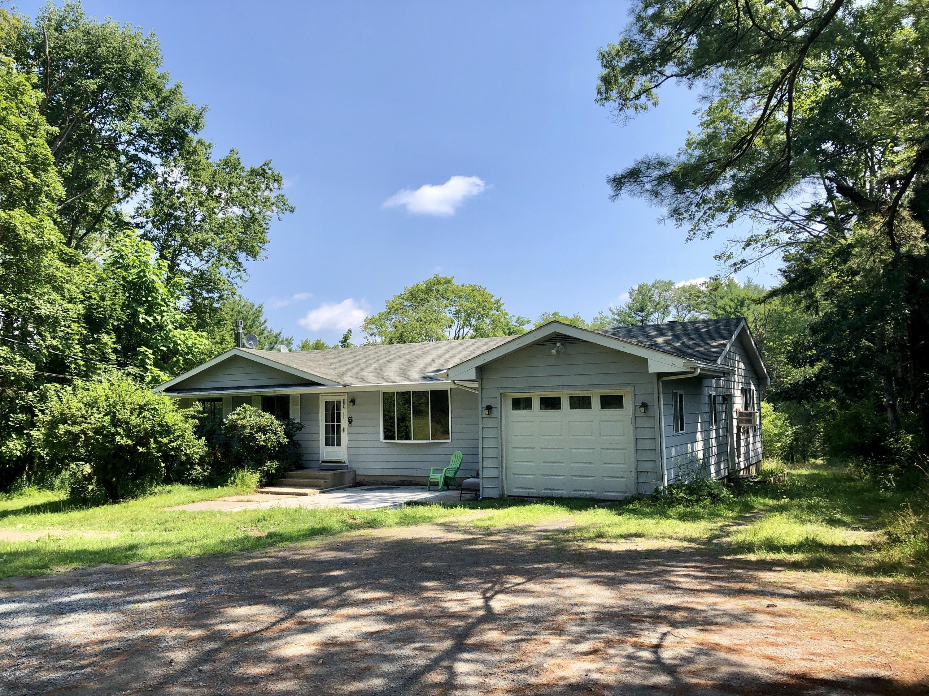 191 Rt 590 Greeley, PA 18425 - Photo 1 of 32