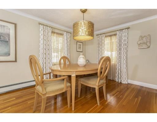 6 Richards Road Lynnfield, MA 01940 - Photo 7 of 30 Gallery Image 7