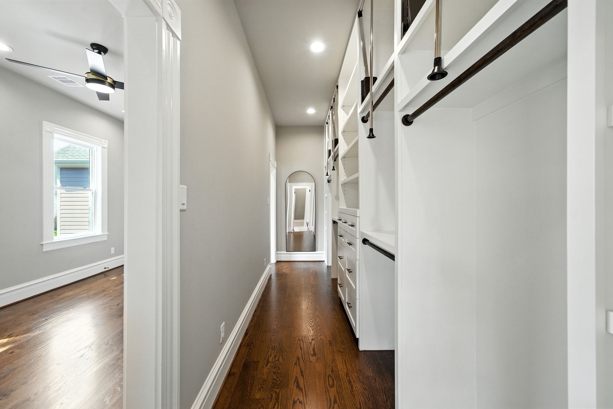 1521 Ovid Street Houston, TX 77007 - Photo 30 of 44 Custom built walk-in closet with full length mirror installed
