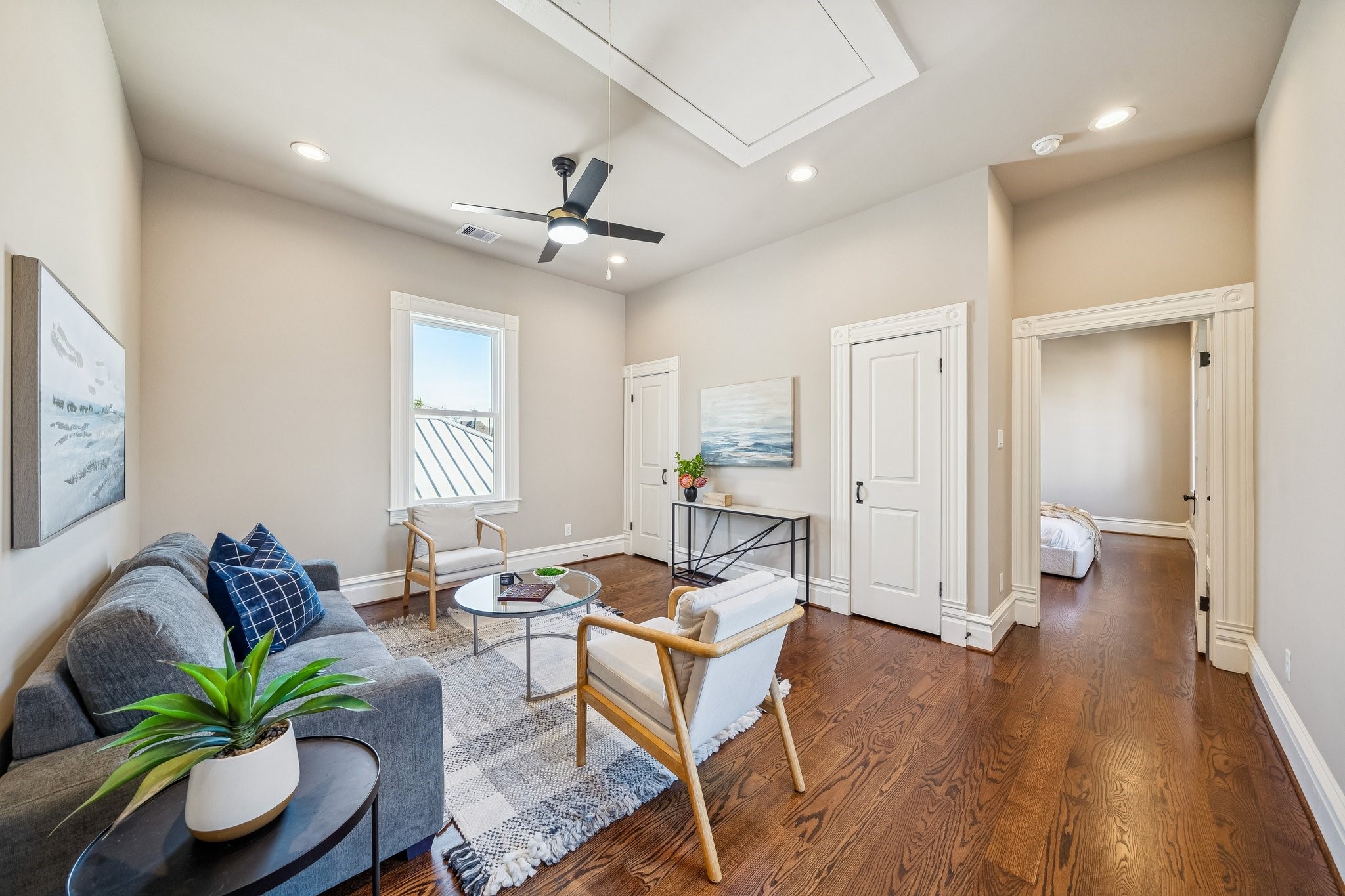 1521 Ovid Street Houston, TX 77007 - Photo 34 of 44 Second floor game / family room - sleepovers, movie nights, workout area! Closets for storage. Doorway on the right enters into the primary bedroom!