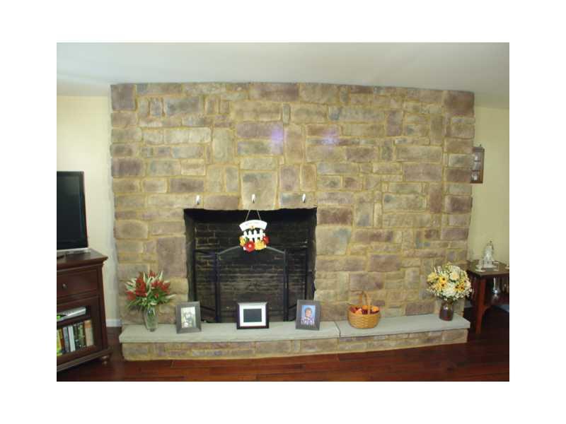 222 Stone Church Road Grindstone, PA 15442 - Photo 3 of 15 Living Room.
