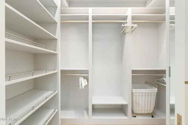 $20,000 | 6587 North Palmeraie Boulevard, Unit 2015, Paradise Valley, AZ 85253