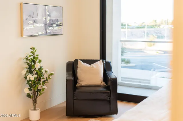 $20,000 | 6587 North Palmeraie Boulevard, Unit 2015, Paradise Valley, AZ 85253