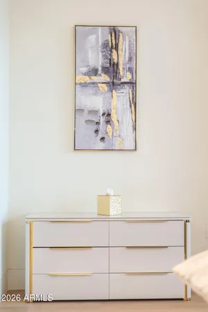 $18,000 | 6587 North Palmeraie Boulevard, Unit 2015, Paradise Valley, AZ 85253